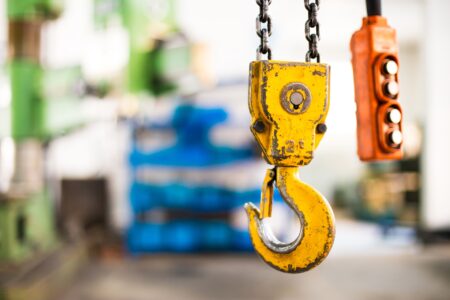 Warum effiziente Hebetechnik die Produktionskosten senkt